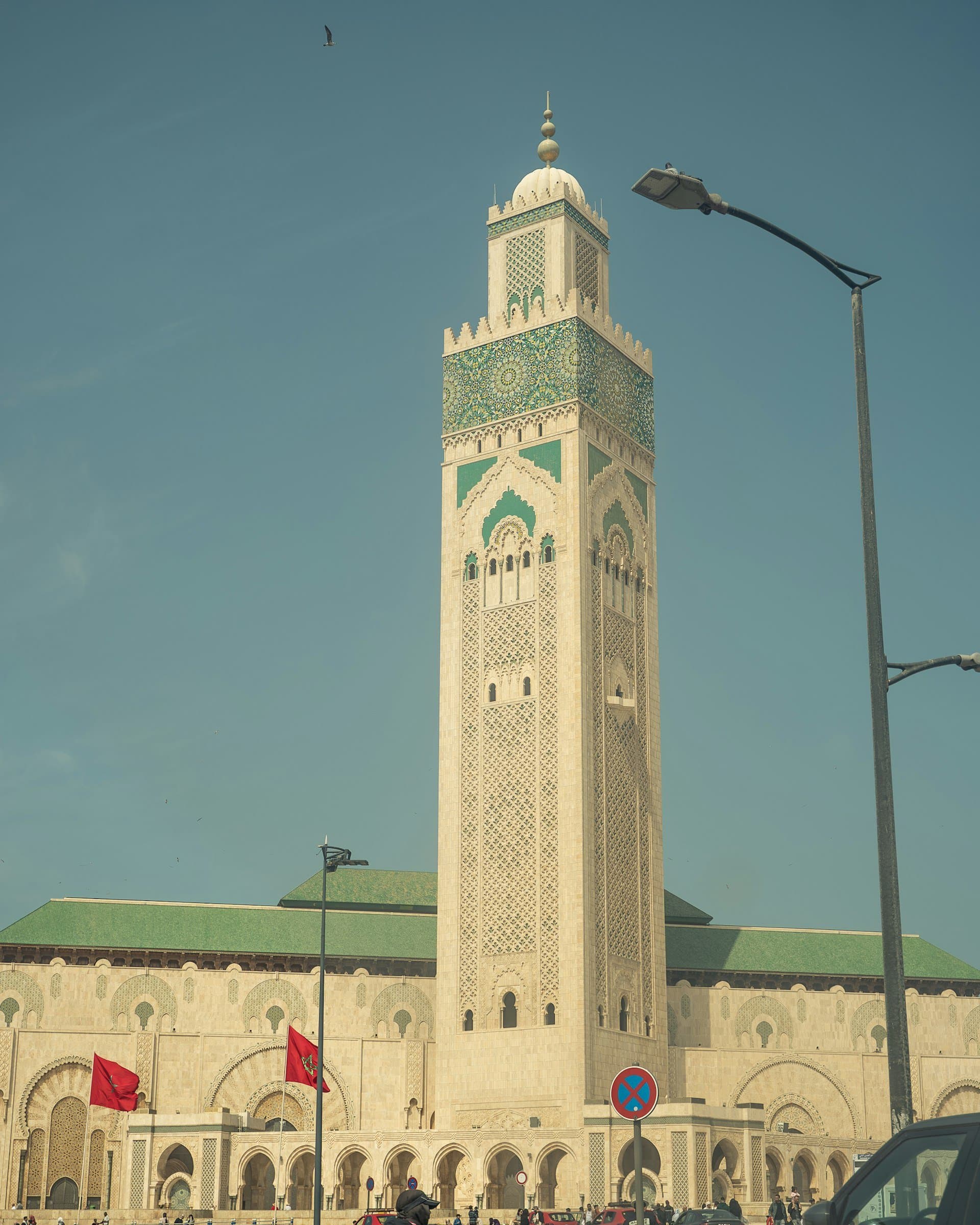 La Mosquée Hassan II à Casablanca par une journée ensoleillée
